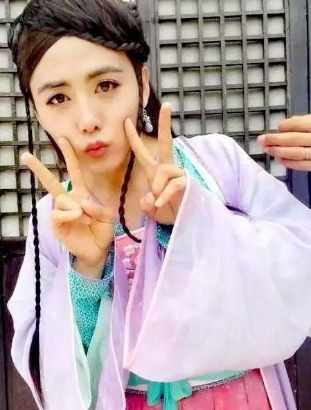 男扮女装搞笑?男扮女装搞笑小品视频-第2张图片-潮百科