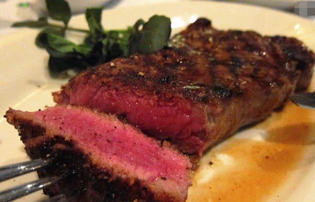 原来从牛排里流出来的“血水”不是“血”!真的长见识了休闲区蓝鸢梦想 - Www.slyday.coM 原来从牛排里流出来的“血水”不是“血”!真的长见识了休闲区蓝鸢梦想 - Www.slyday.coM