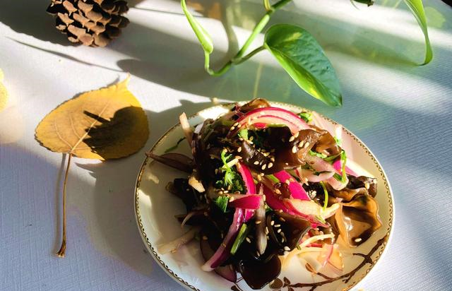 你只知洋葱可提升免疫力、预防感冒,却不一定知道这样吃效果更好休闲区蓝鸢梦想 - Www.slyday.coM 你只知洋葱可提升免疫力、预防感冒,却不一定知道这样吃效果更好休闲区蓝鸢梦想 - Www.slyday.coM