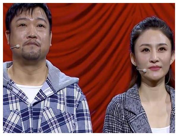 行伍出身的贾冰携妻再上喜剧人以军人的标准对待每一个小品