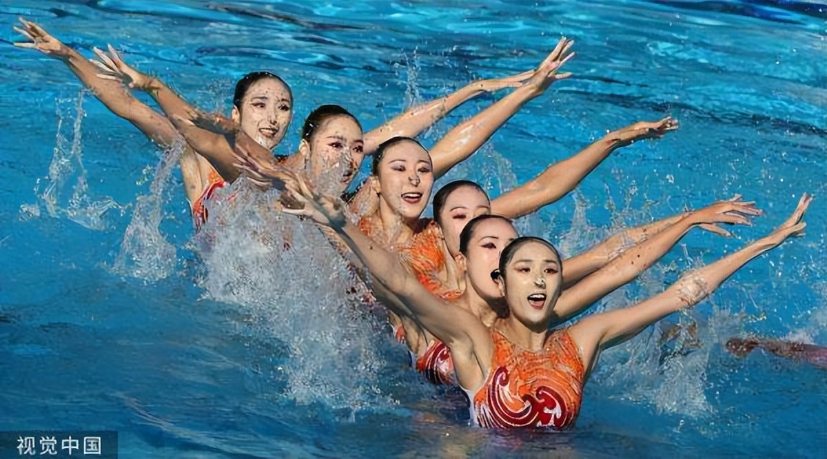 尽管中国花样游泳队取得了优异成绩,但是中国花游队遭遇了诸多争议,不