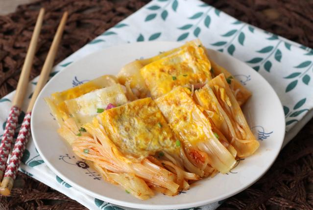 它是面条也是煎饼不和面不擀面5分钟出锅孩子连吃3天都不腻