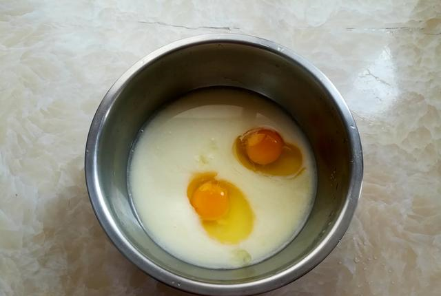 蛋挞这做法真省事，1盒牛奶2个蛋，外酥里嫩满嘴香，孩子超爱吃休闲区蓝鸢梦想 - Www.slyday.coM