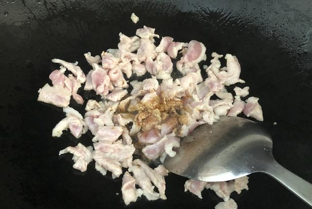 它是潮汕最常见的小吃，用来炒肉特香，上桌汁都不剩，好吃又下饭休闲区蓝鸢梦想 - Www.slyday.coM