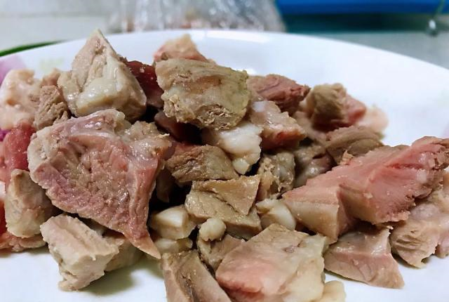 黄豆别光打豆浆了分享一个新做法加肉炒一炒和米饭是绝配