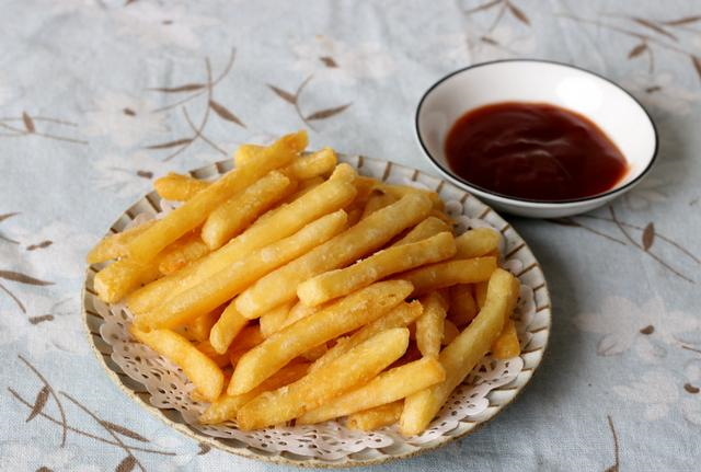 孩子爱吃洋快餐，学会这4种小吃的做法，等于把KFC搬回家休闲区蓝鸢梦想 - Www.slyday.coM