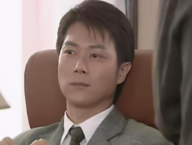 央视最红男主患病后靠打抗生素生活47岁至今未婚却育有4子