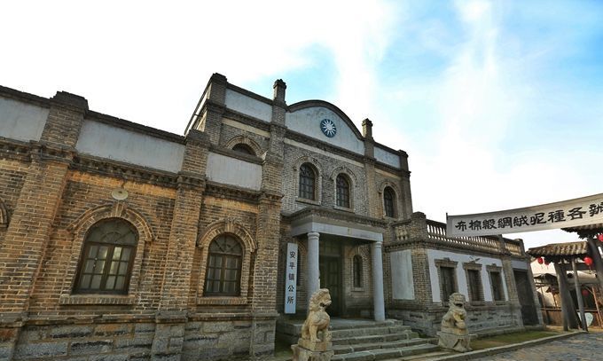 其中民国时期的建筑就比较有代表性.