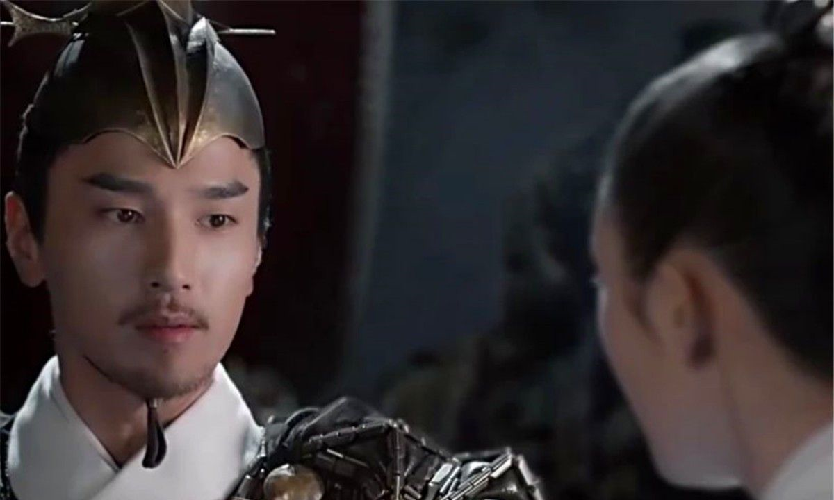 这样的她自然能有资格做玉清昆仑扇的主人.拿着