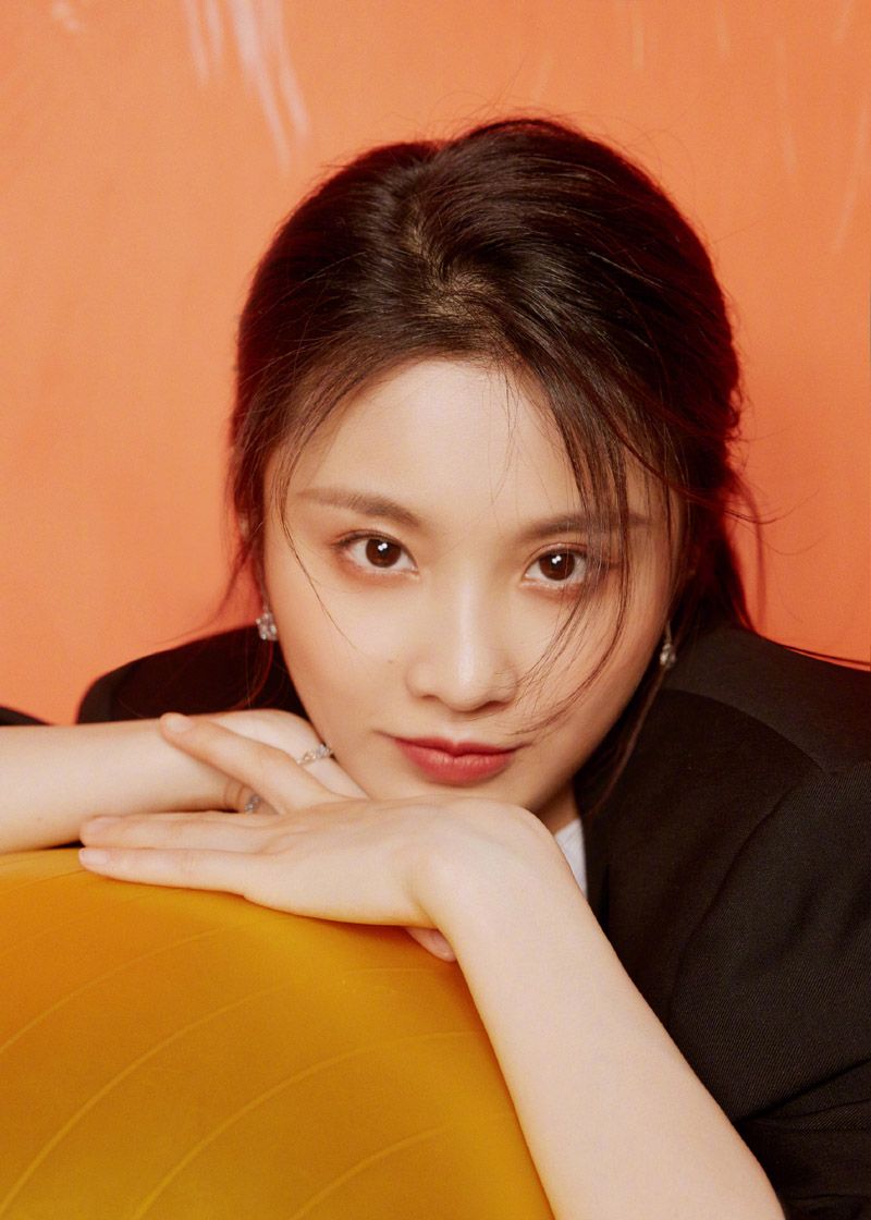 张慧雯有着一种不同常人的魅力,长相小清新,清纯甜美_高清图集_新浪网