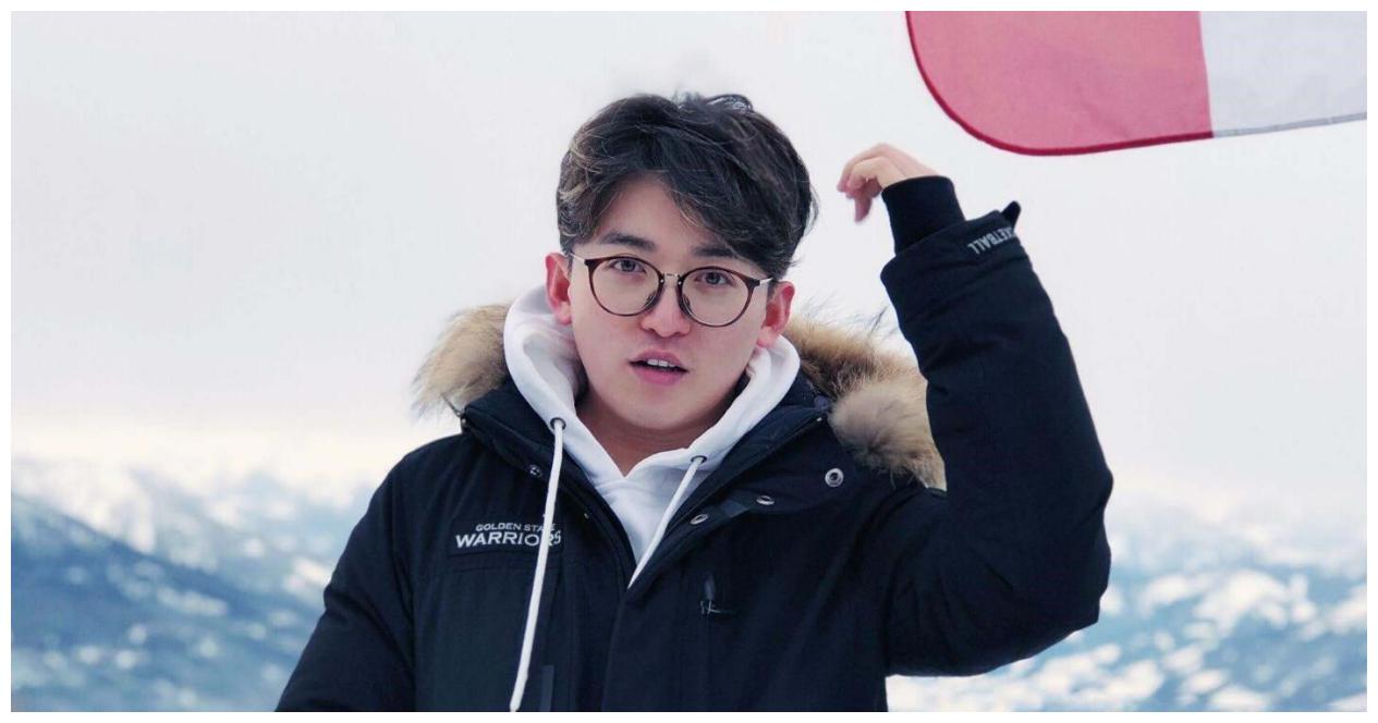 奔跑吧节目组导演,颜值不差于偶像明星,令人怦然心动