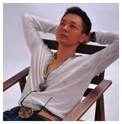 "欧阳懿"刘奕君,大器晚成,二婚娶圈外妻子,儿子是关晓彤同学|刘奕君|