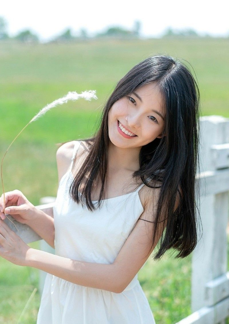 90后甜美自然氧气女孩,清纯夏日养眼笑容,写真套图!