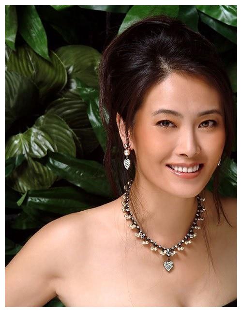 她与男友相恋8年,被抛弃后,爱上前男友好兄弟|贾妮|好兄弟|申军谊