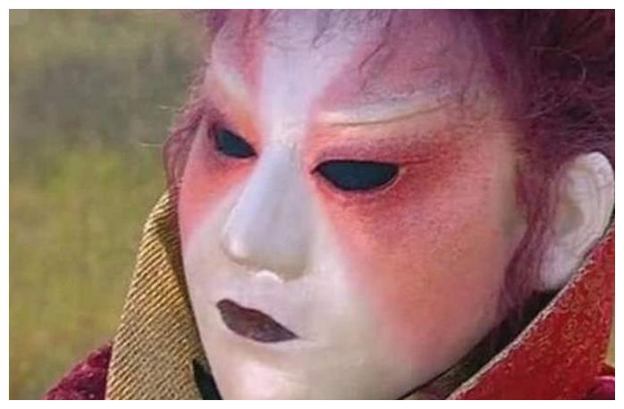 阴蚀王的扮演者"牺牲"多大?15年后穿上军装的他,男神一枚!