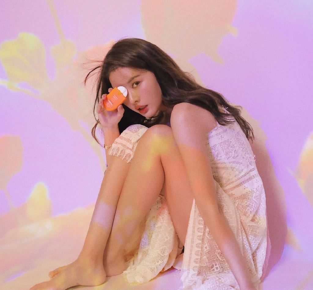 网红美女模特李妍迷人写真美照欣赏