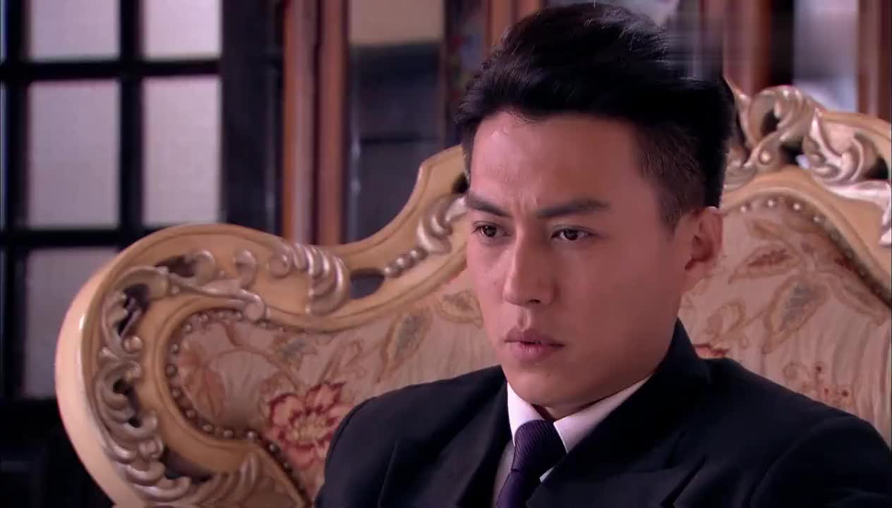 箭在弦上荣石来哄宜宣没成想越哄她越伤心荣石迷茫了