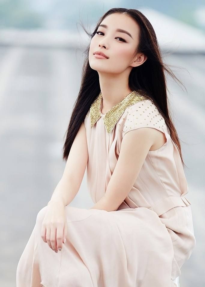 明星倪妮娱乐圈偶像演员,演技扎实,被誉为新"四小花旦"之一