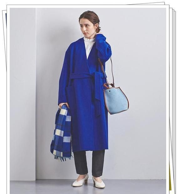 蓝色大衣怎么穿5种类型外套的25例穿搭示范时尚好看