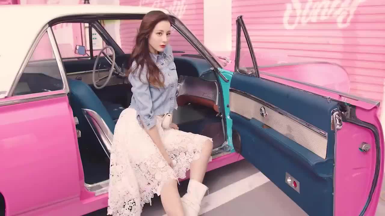 盘点圈中"种草莓"的女星, 高圆圆位置尴尬, 唐嫣也太明显了