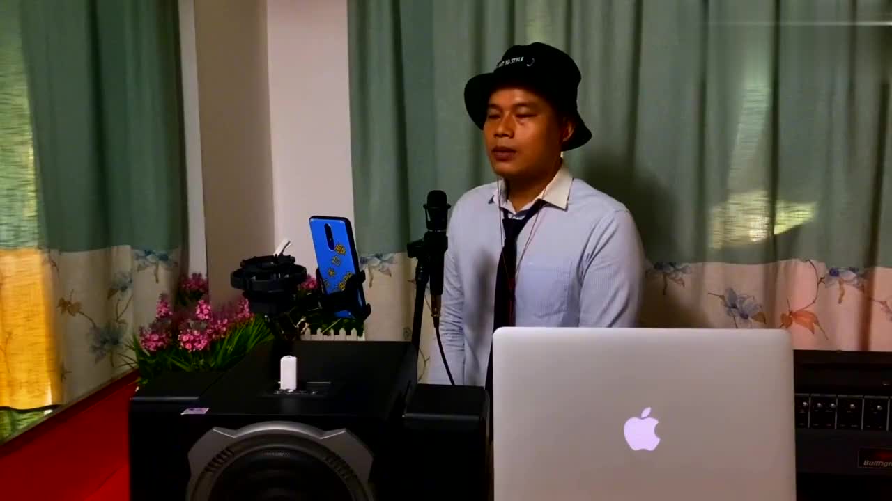 01:13 01:13 为您推荐: 经历了一周的休战,黄金 为您推荐: 张浩林soma