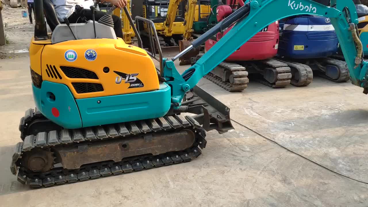 小哥开了5年合资微挖,这次试驾进口久保田15,感受不同