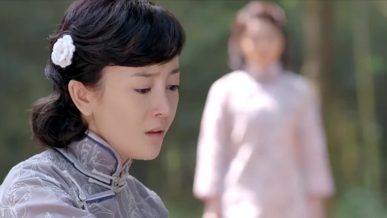 碧血书香梦:沈碧云因书担心婉儿的安全,婉儿反过来安慰沈碧云