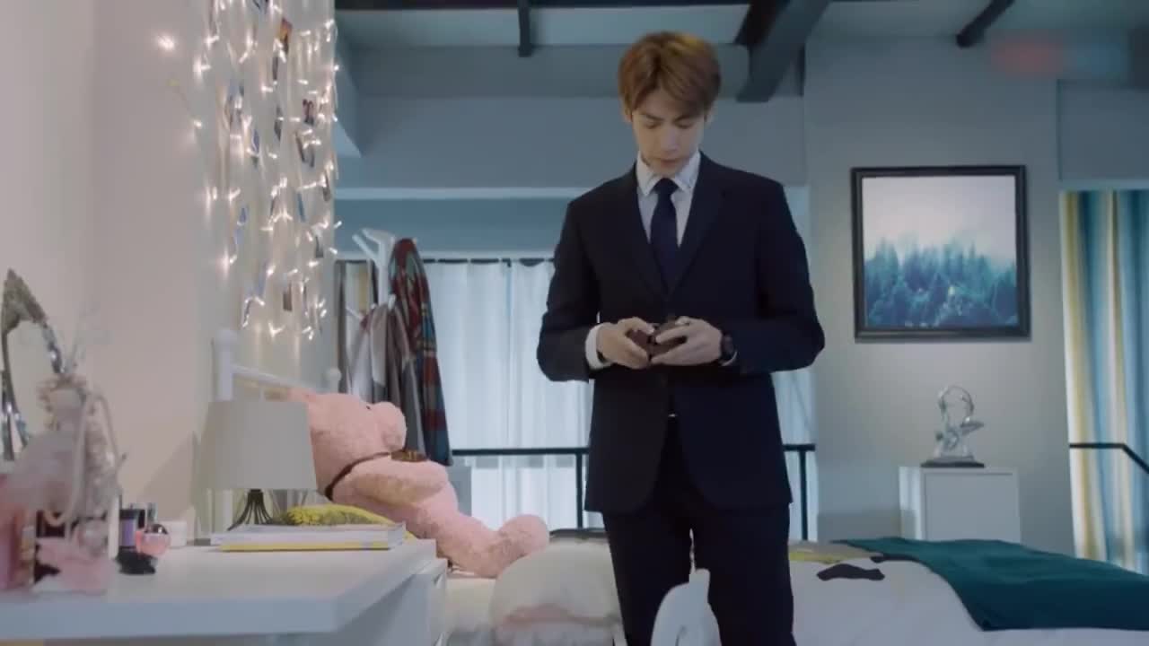 申赫准备向唐雨佳求婚,把一切都准备好了,唐雨佳却还在医院!