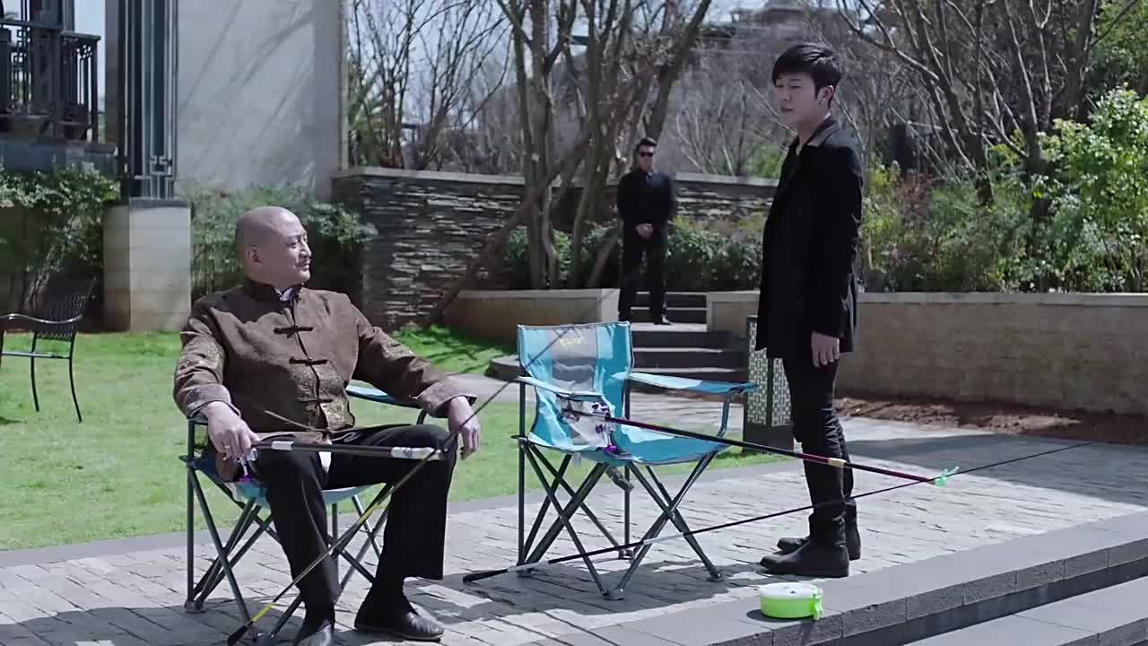 卧底归来:宝玉确认没有人跟踪,来到了高达家