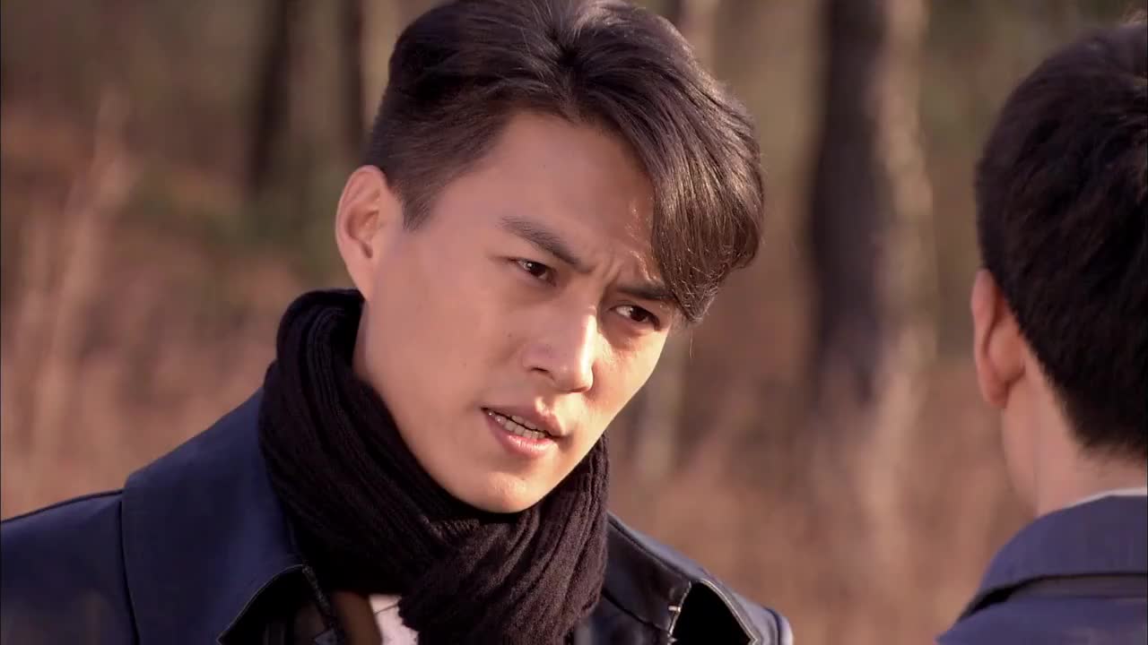 箭在弦上荣石劝说赵华和徐一航结婚赵华和荣石意见不同