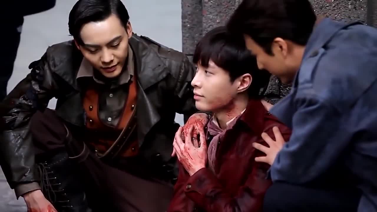 老九门花絮陈伟霆张艺兴拍戏好有爱导演还来个手部特写