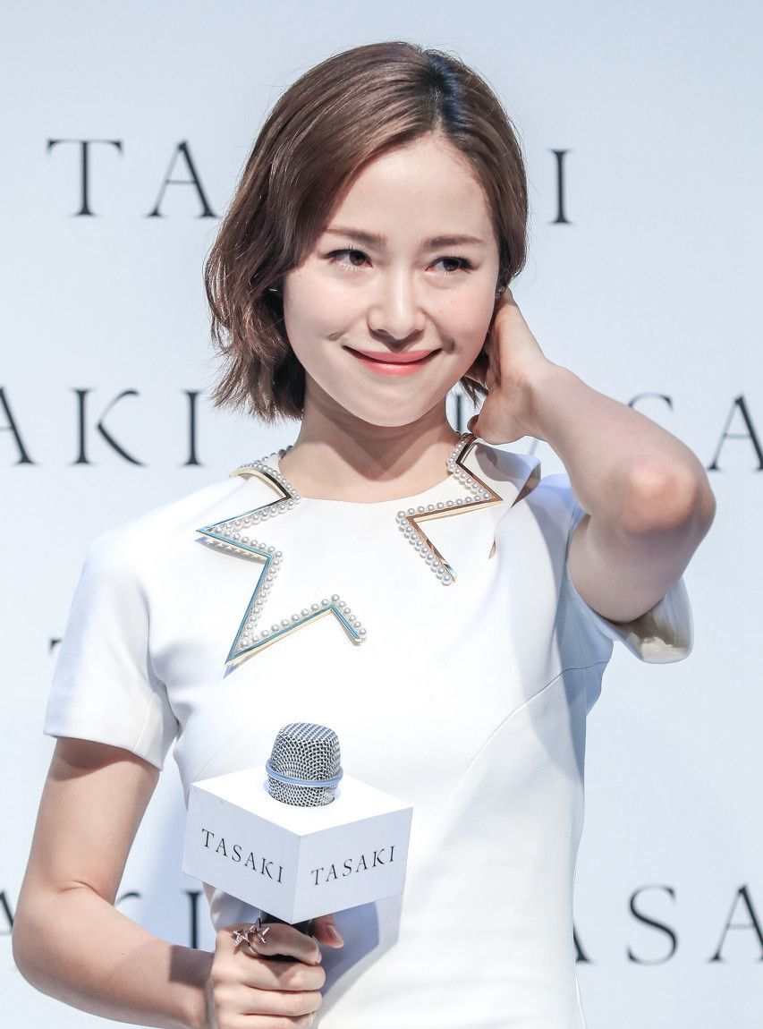 江一燕,长相清秀,清爽大方又不失甜美,真是太美了!_高清图集_新浪网