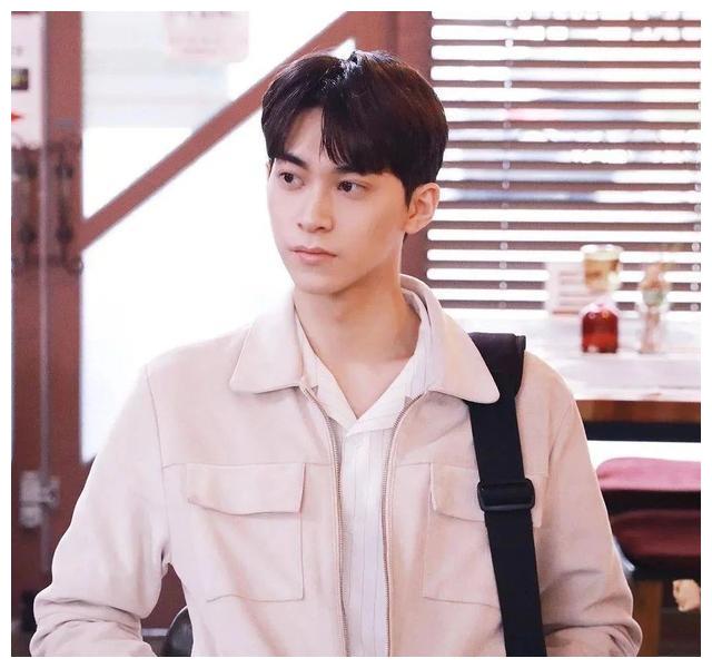 姜国|混子|保镖_新浪新闻