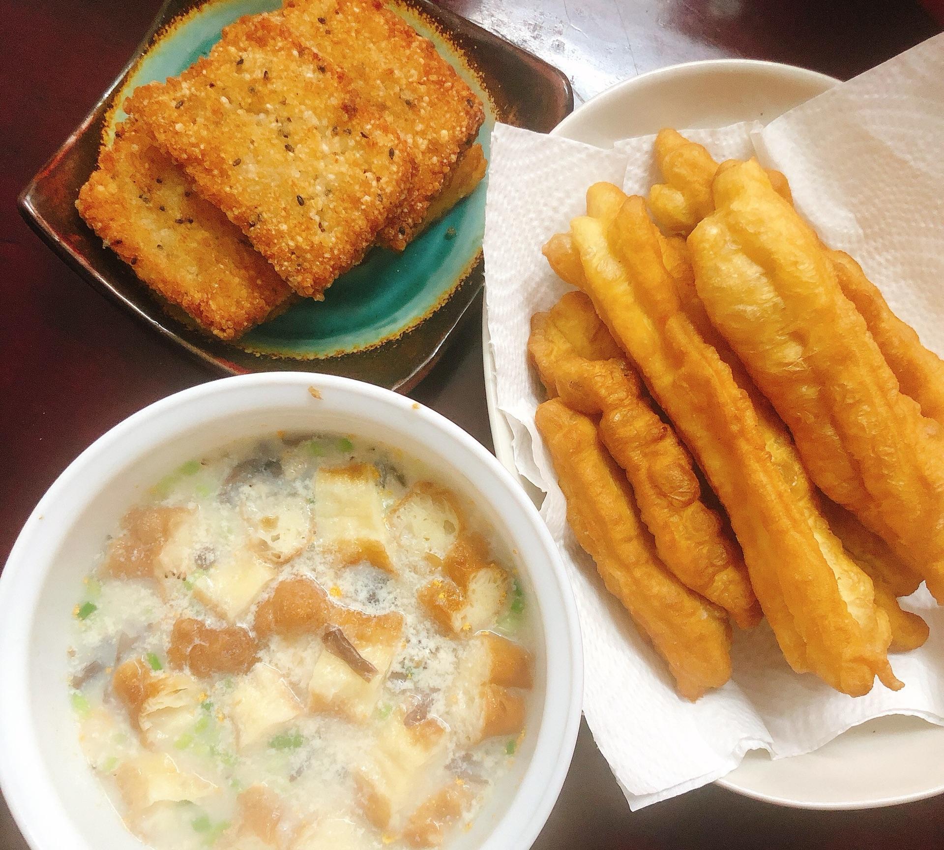 原以为全国只有浙江绍兴喝咸豆浆看来自己大错特错了