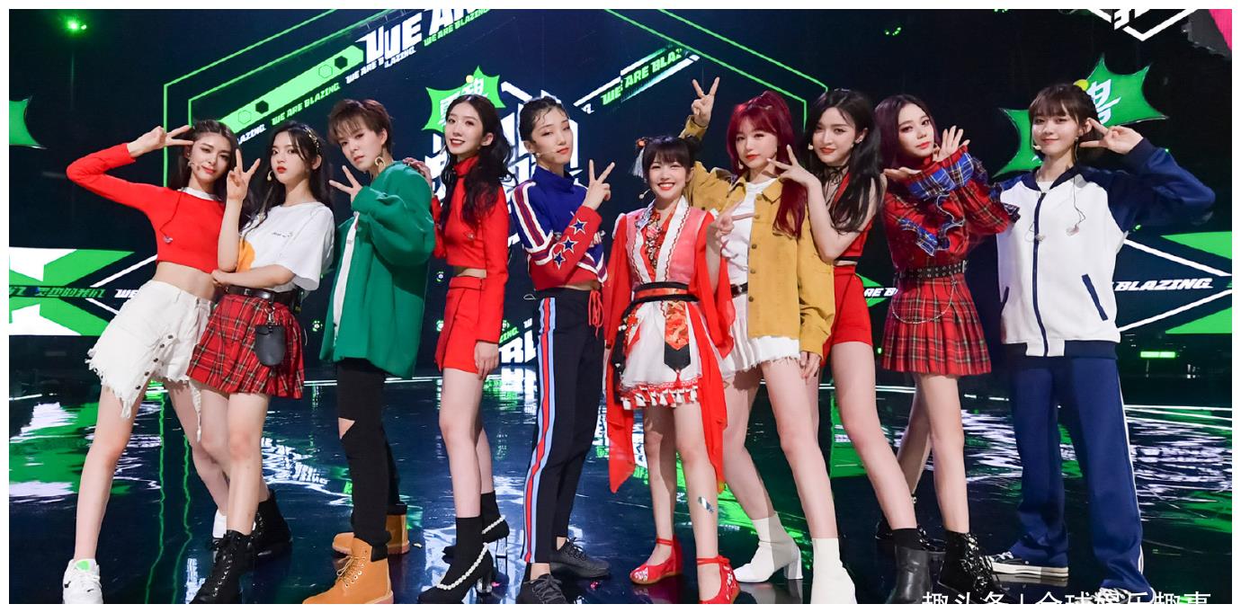 火箭少女101解散后首合体穿创1初评级服装亮相引回忆杀