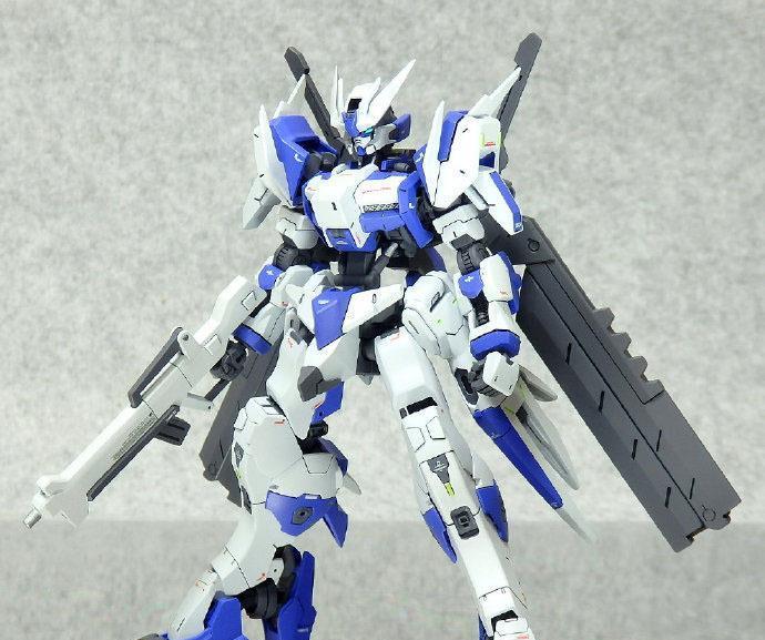 决斗样式月钢高达模型