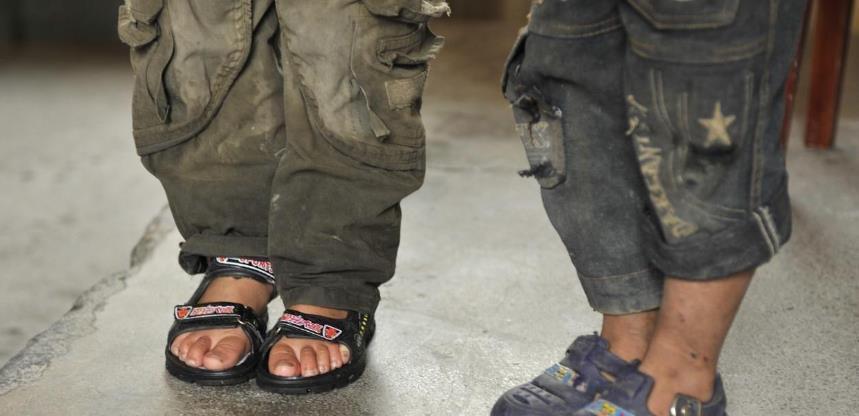 为什么永远不要给孩子穿别人的旧衣服休闲区蓝鸢梦想 - Www.slyday.coM