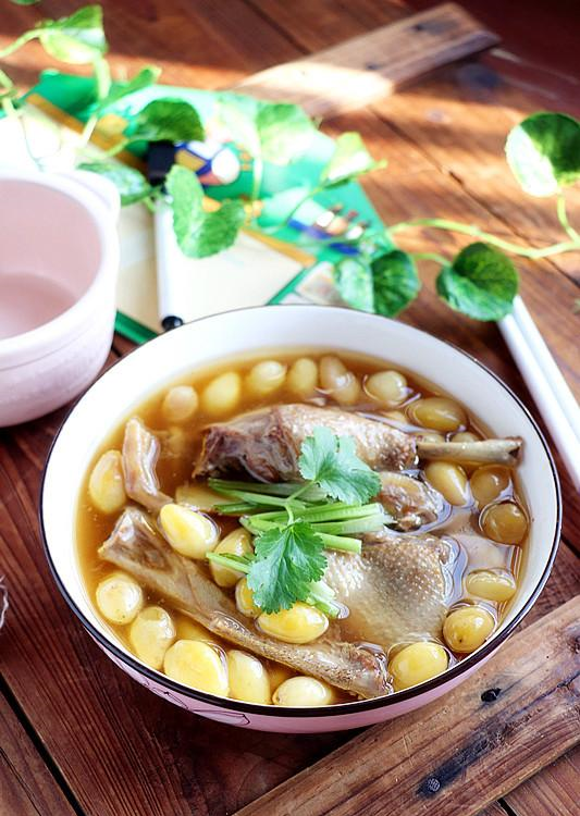 这道家乡美食不普通,做法简单,味道鲜,下饭最好,常吃滋阴降燥|银杏