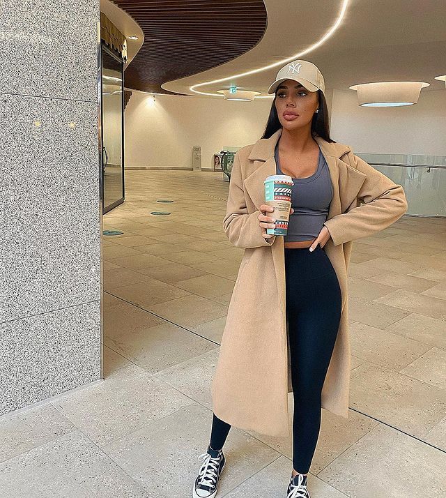 大骨架博主courtneyxm把莫兰迪色穿出大女人范