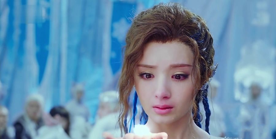 《幻城》岚裳扮演者麦迪娜的剧照,这装扮简直太美了!