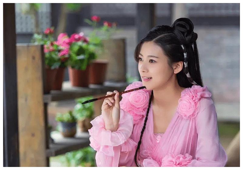 一夜新娘先婚后爱的剧情也没有让人觉得无聊吧