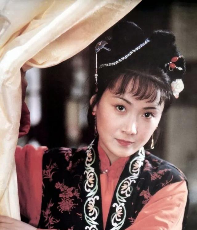 北影版红楼梦晴雯这个角色全盘失败完全偏离了原著