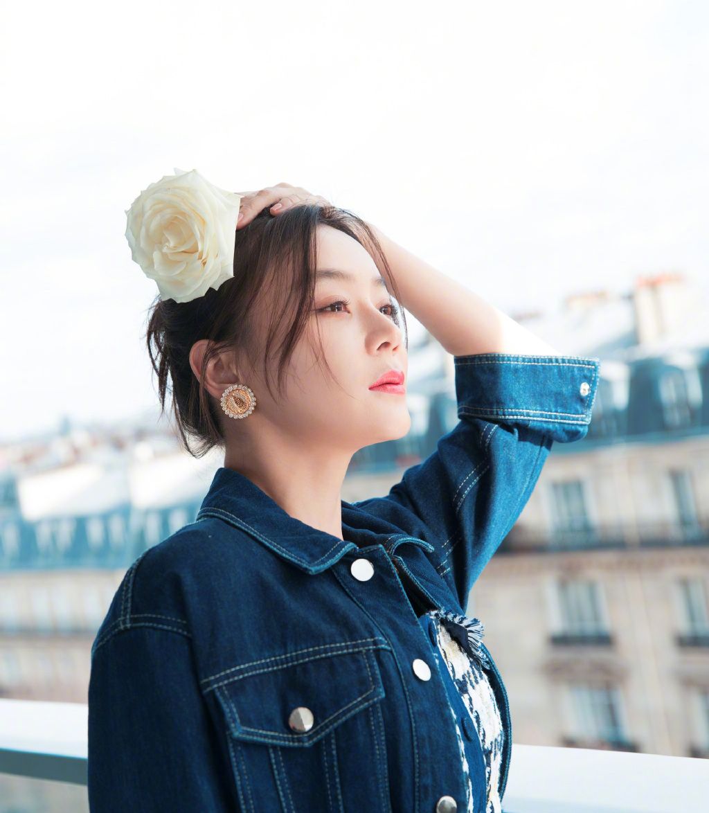 百变少女袁珊珊,甜美的笑容和时尚可爱的乖巧造型,你喜欢她吗?