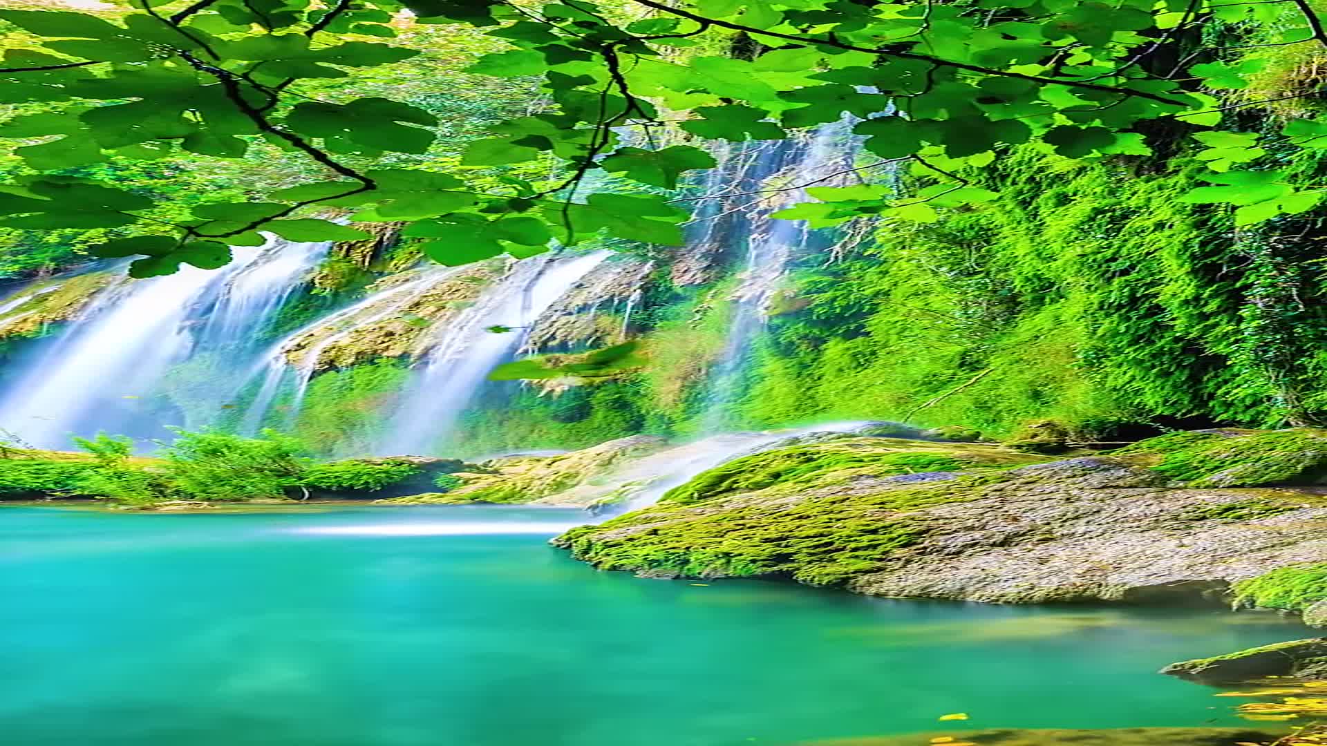 绿水青山似有情,千年相伴终不悔.,清澈泉水从山出