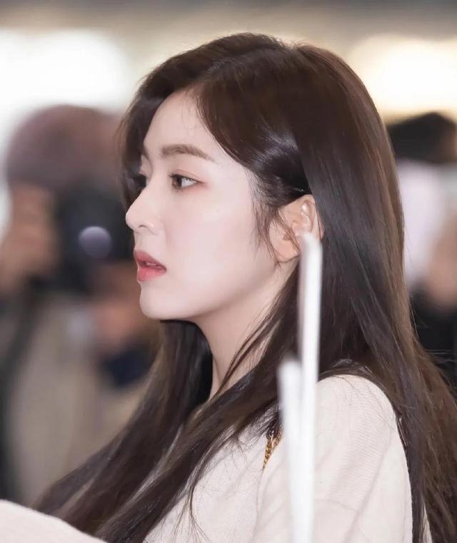 换季也该换发色了,今天春天流行巧克力色,显白不说还提升气质