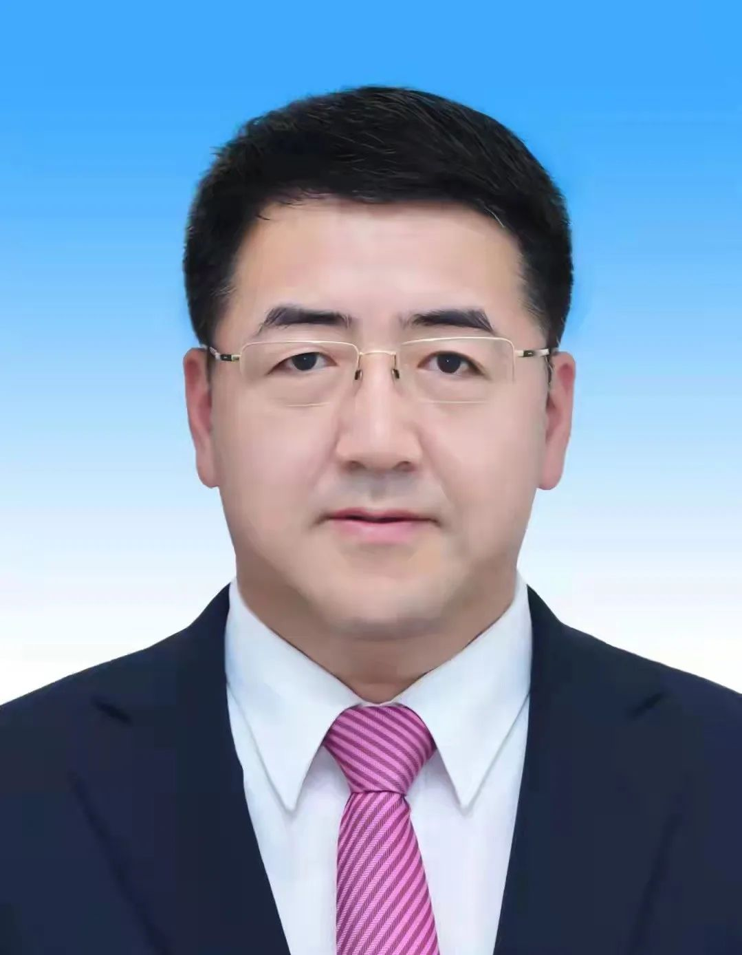 13王志东,男,汉族,生,在职研究生学历,经济学博士,中共党员,现任长治
