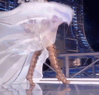 豪门媳妇奚梦瑶变脸史高级超模脸整成心形网红