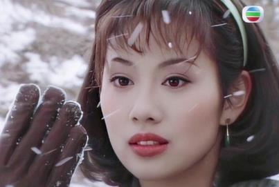 陈松伶张铎相差8岁姐弟恋,镜头里两人非常甜蜜恩爱