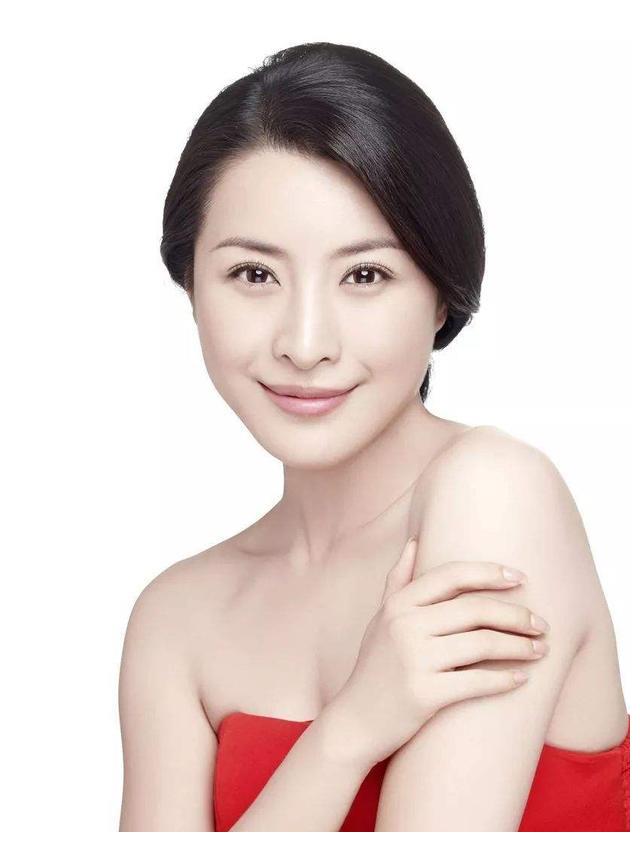 "傻白甜"王雅捷,主演《马大帅》成名,乐做丈夫和妈妈的润滑剂