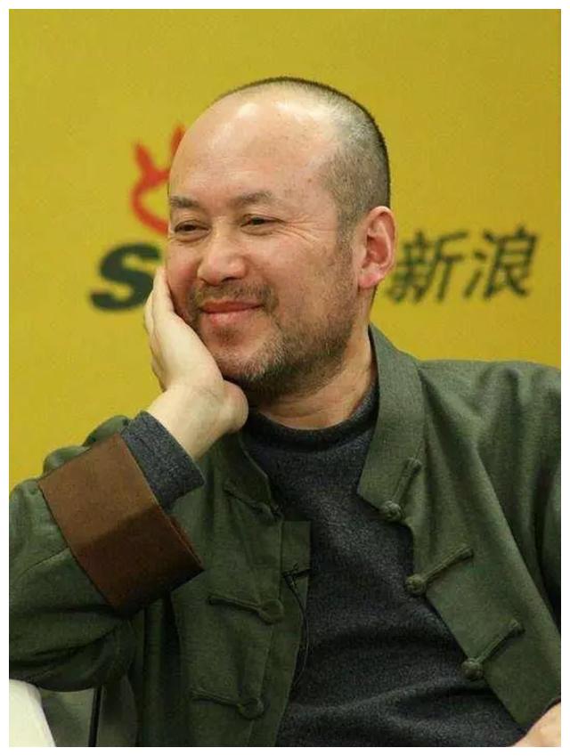 如今的春晚舞台上已经没有了郭达和蔡明的身影,让这个舞台少了些欢声